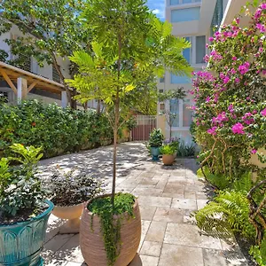 Hidden Gem In Miramar- Power Generator- Parking Apartment San Juan